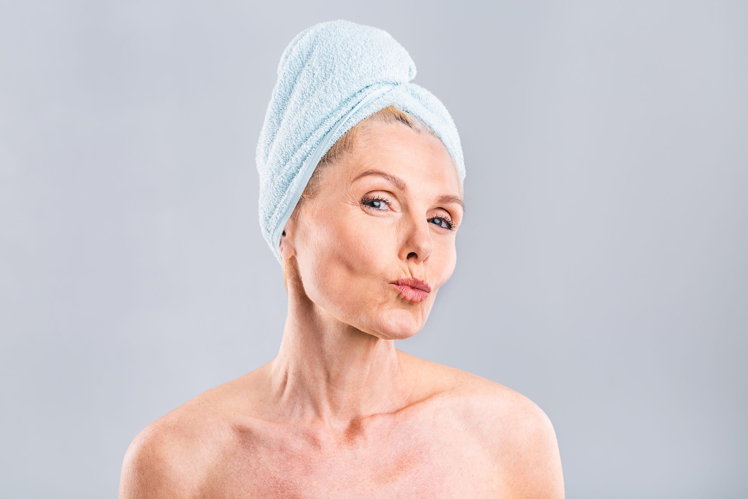 21 Skincare And Makeup Tips For Fabulous Women Over 50 For Women Over 50 3126